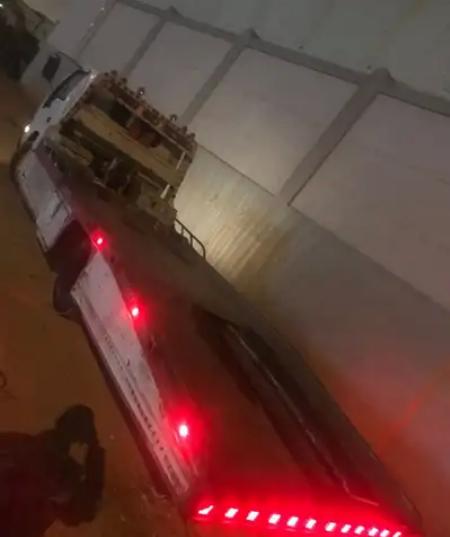 سطحه
                        شمال الرياض لنقل السيارات المصدومة ول معطله