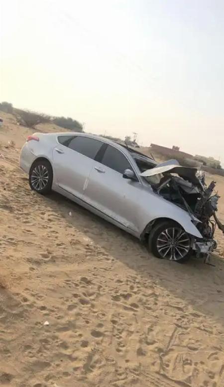 جينسس
                        مصدومة